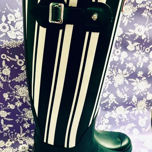 Hunter rain boots - Picture 3 of 5